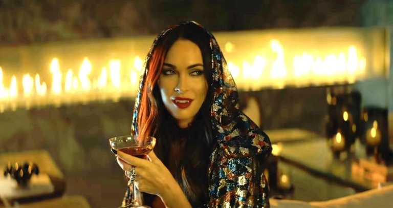Βαμπίρ στο Λος Άντζελες και μία εντυπωσιακή Megan Fox στο Night Teeth του Netflix