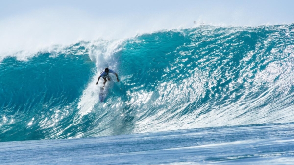 World Surf League: Οι αγώνες πραγματοποιούνται σε διάσημες παραλίες σε όλο τον κόσμο_